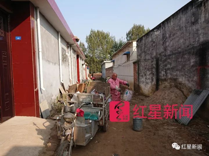女硕士从海外回农村捡垃圾 认识北京一半收破烂的