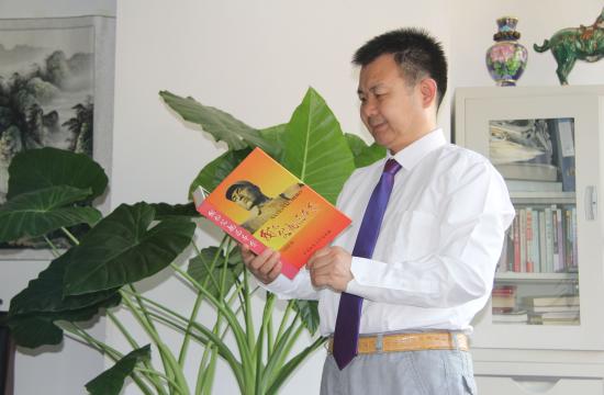 田建海为《段渠村志》作序：“外乡人”的“志气”