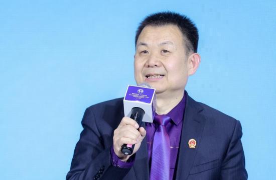 启迪国学文化大智慧 铸就人类文明新辉煌 ——国学名家李洪访谈录